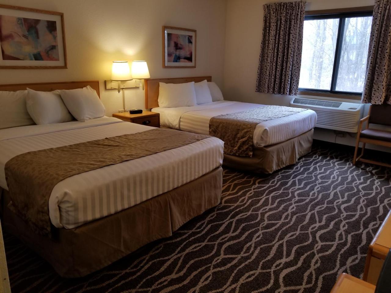 Boarders Inn & Suites By Cobblestone Hotels - Wautoma Exteriör bild